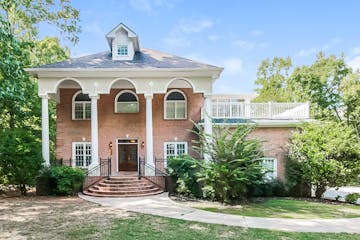 130 Greenfield Circle Fayetteville, GA 30215